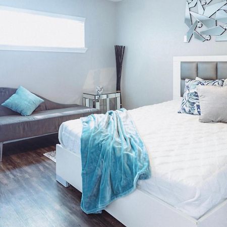 Premium Styled 2 Bedroom Apt In The Heart Of The Heights 휴스턴 외부 사진