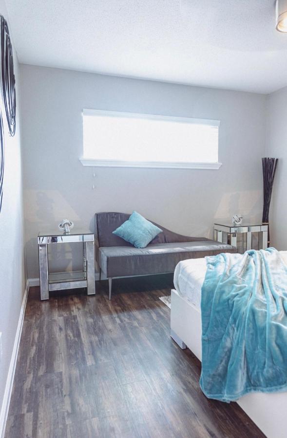 Premium Styled 2 Bedroom Apt In The Heart Of The Heights 휴스턴 외부 사진