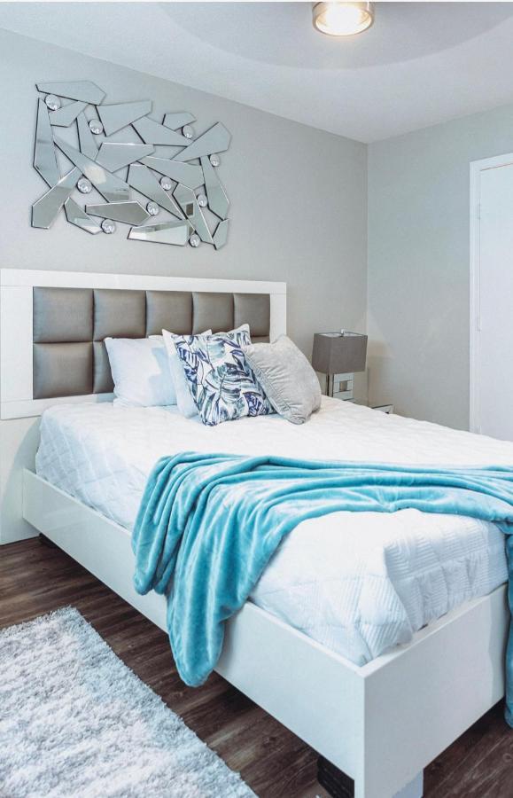 Premium Styled 2 Bedroom Apt In The Heart Of The Heights 휴스턴 외부 사진